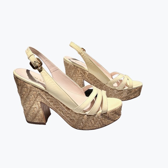 PRADA CREAM PATENT LEATHER WEDGE WOVEN RAFFIA PLATFORM SANDAL - Picture 2 of 16